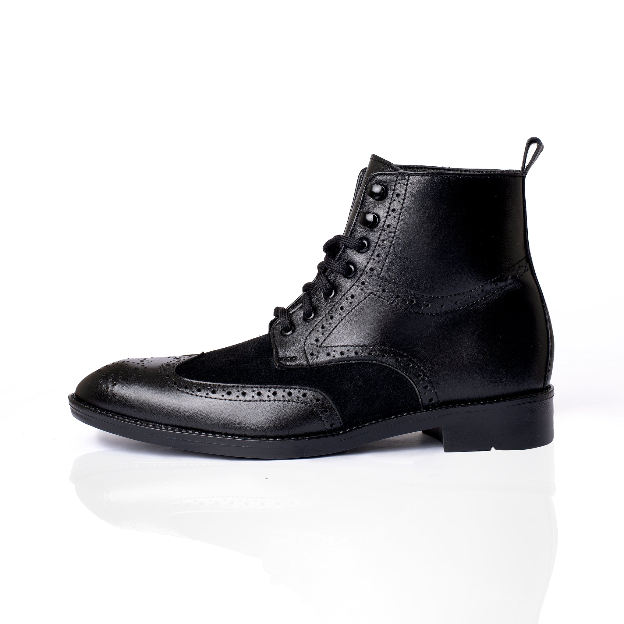 ASTON PELIBUEY GAM BLACK